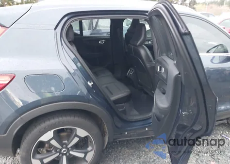 2019 Volvo Xc40 T5 Inscription из США, поврежденный, VIN YV4162UL8K2111354